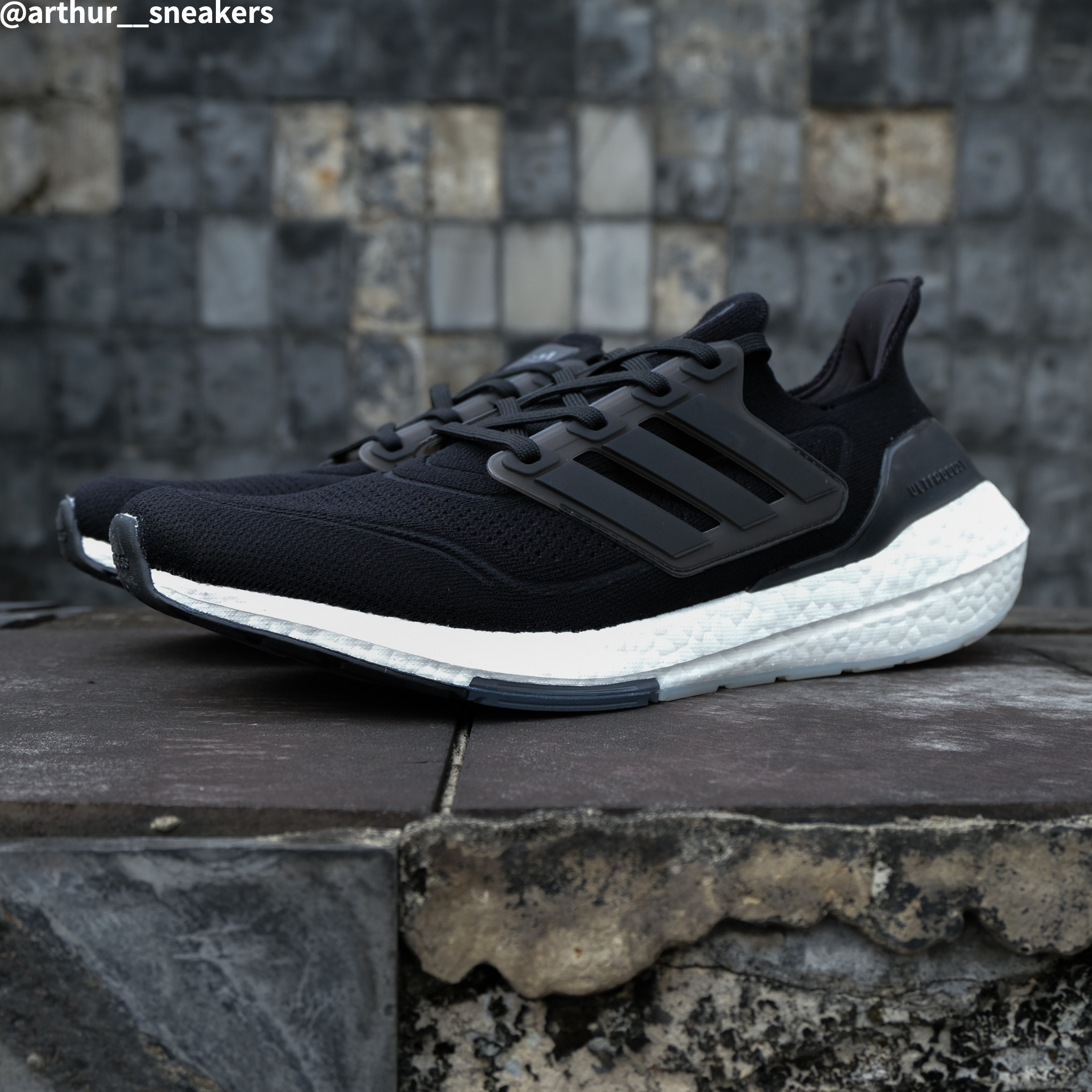 COOL 開箱｜Q彈腳感小心一穿就上癮！全新 adidas Ultraboost 21 新色近賞，潮流、性能同時兼具！#文末贈鞋