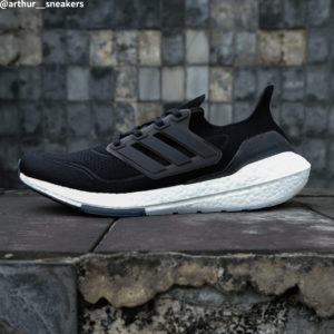 COOL 開箱｜Q彈腳感小心一穿就上癮！全新 adidas Ultraboost 21 新色近賞，潮流、性能同時兼具！#文末贈鞋