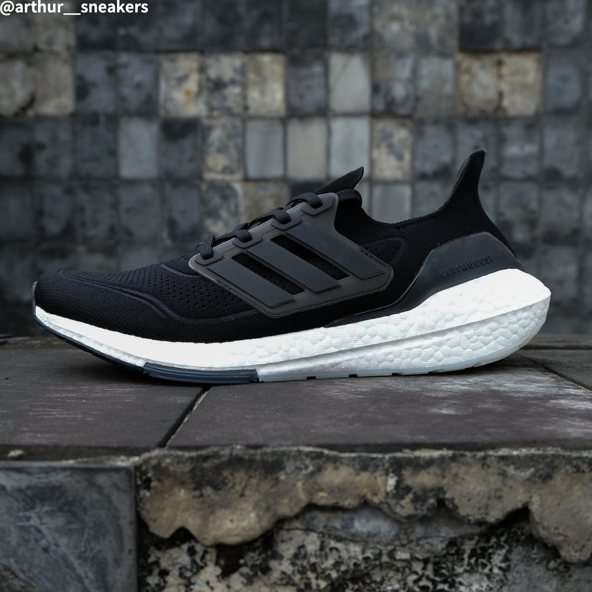 COOL 開箱｜Q彈腳感小心一穿就上癮！全新 adidas Ultraboost 21 新色近賞，潮流、性能同時兼具！#文末贈鞋