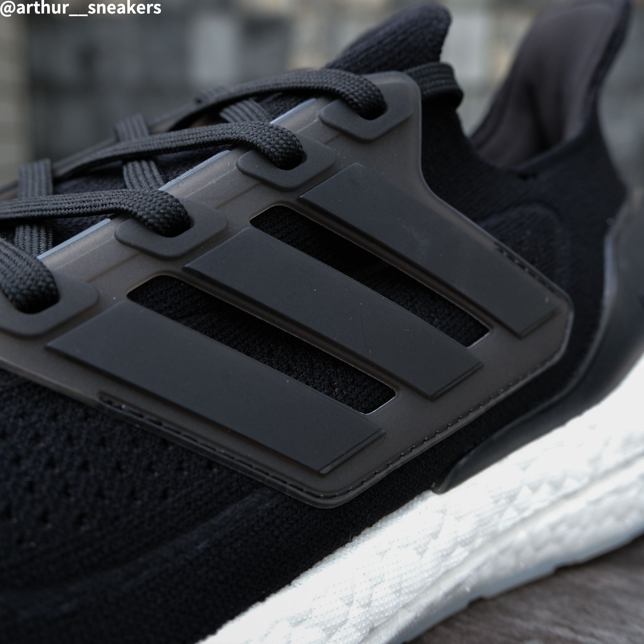 COOL 開箱｜Q彈腳感小心一穿就上癮！全新 adidas Ultraboost 21 新色近賞，潮流、性能同時兼具！#文末贈鞋