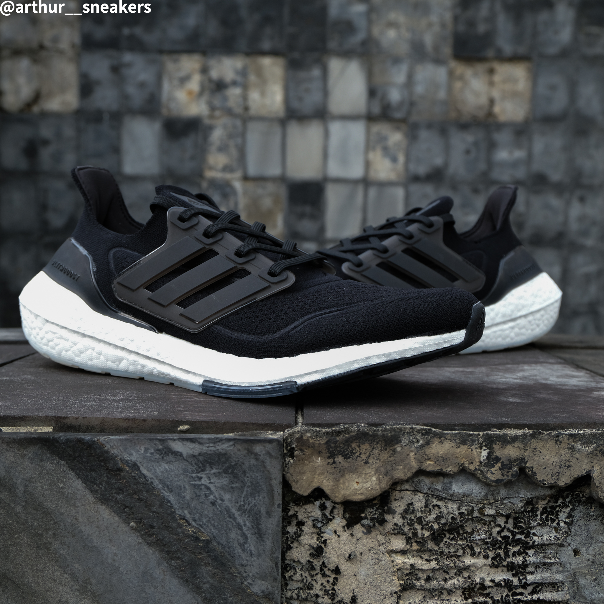 COOL 開箱｜Q彈腳感小心一穿就上癮！全新 adidas Ultraboost 21 新色近賞，潮流、性能同時兼具！#文末贈鞋