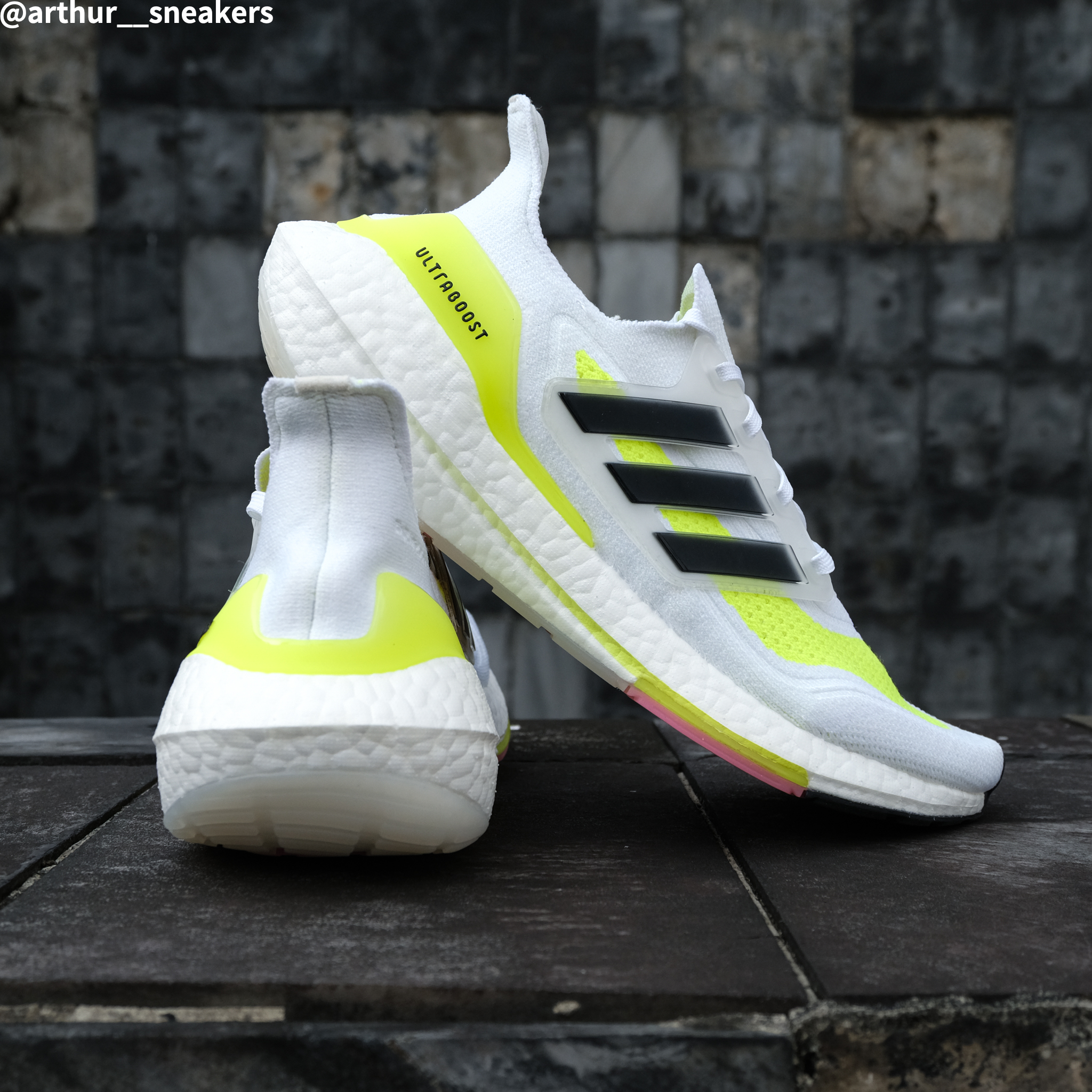 COOL 開箱｜Q彈腳感小心一穿就上癮！全新 adidas Ultraboost 21 新色近賞，潮流、性能同時兼具！#文末贈鞋
