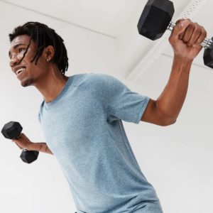 休閒與運動都能滿足！lululemon 全新的專業訓練正式登場，帶來無懈可擊的舒適感！