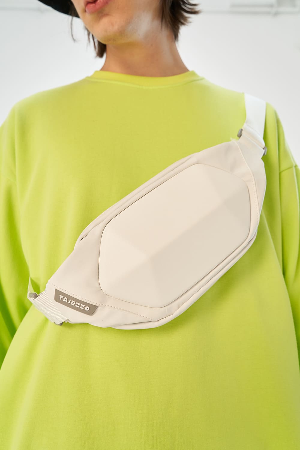 歐日熱銷話題不斷！每個人都該有一個硬殼包！ TAJEZZO缺貨包款再推年度限量潮搭新色！