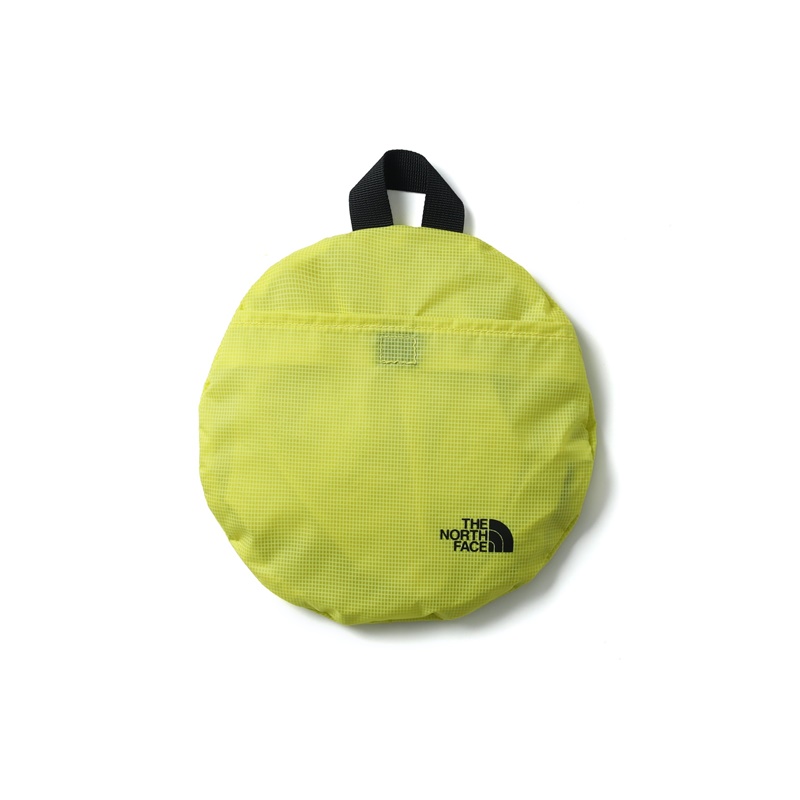 買不到日本獨佔的 Palace x TNF 紫標沒關係！因為 The North Face UE 黑標「 Flexi Gear 」系列的薰衣草紫不會輸！