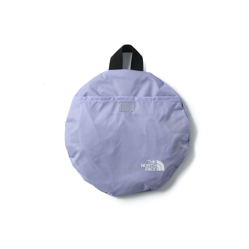 買不到日本獨佔的 Palace x TNF 紫標沒關係！因為 The North Face UE 黑標「 Flexi Gear 」系列的薰衣草紫不會輸！