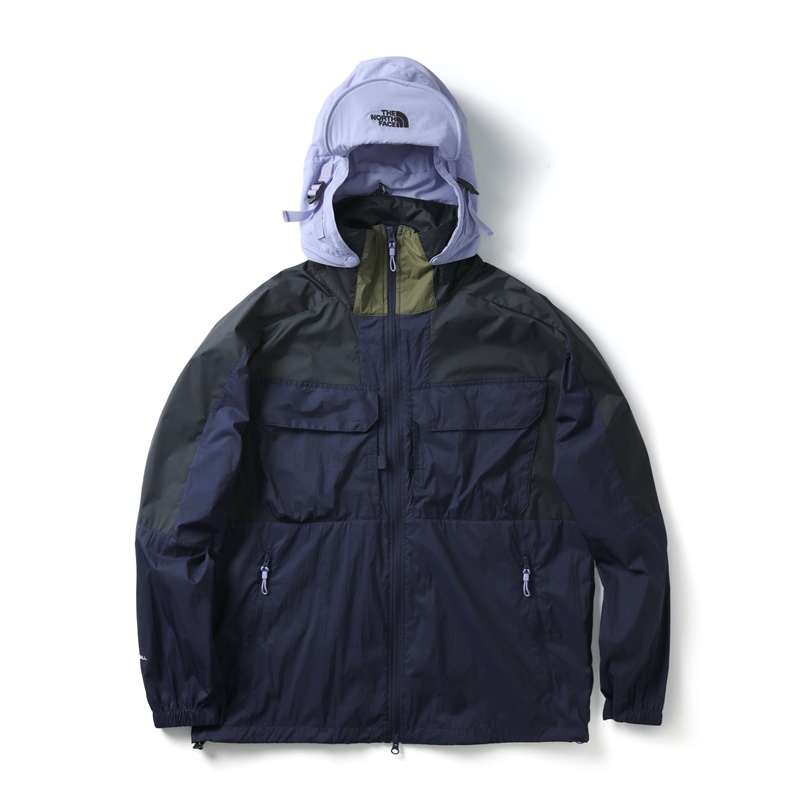 買不到日本獨佔的 Palace x TNF 紫標沒關係！因為 The North Face UE 黑標「 Flexi Gear 」系列的薰衣草紫不會輸！
