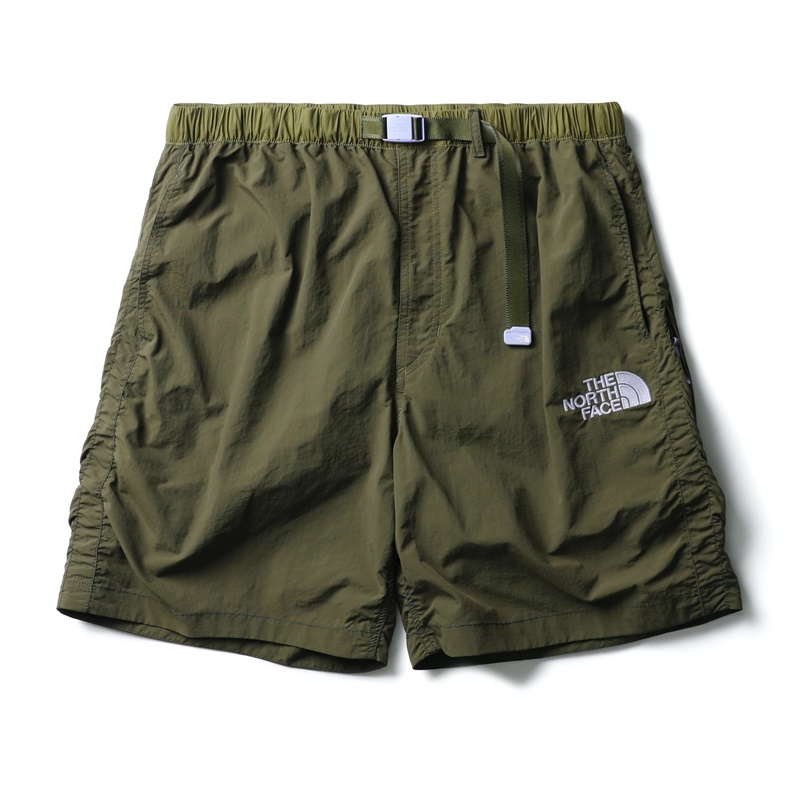 買不到日本獨佔的 Palace x TNF 紫標沒關係！因為 The North Face UE 黑標「 Flexi Gear 」系列的薰衣草紫不會輸！