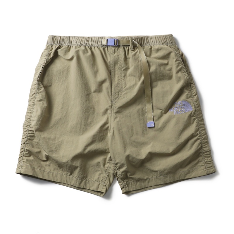 買不到日本獨佔的 Palace x TNF 紫標沒關係！因為 The North Face UE 黑標「 Flexi Gear 」系列的薰衣草紫不會輸！