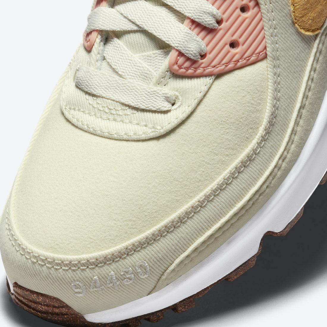 不買這雙「暑鼠」會生氣！Nike 破天荒推出 Air Max “Happy Pineapple”系列，搭上火熱時事超爆笑！