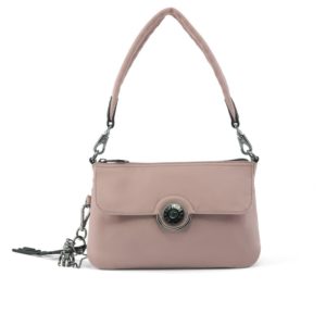 女力美學即刻閃耀！ Kipling 初春新包款全新上市，竟然還可收納瑜珈墊！