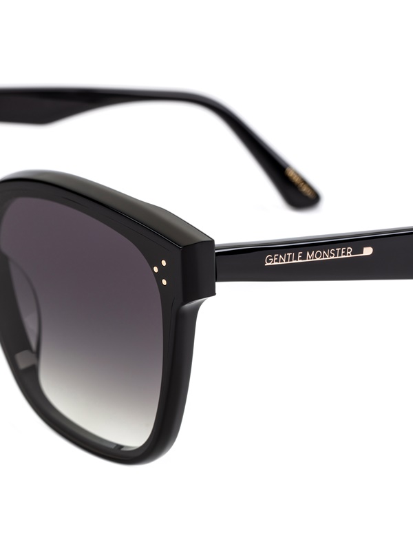 迎接夏日又不撞鏡就選它！韓國潮流品牌 GENTLE MONSTER 攜手「溥儀眼鏡」打造 20 週年限量專屬聯名款！