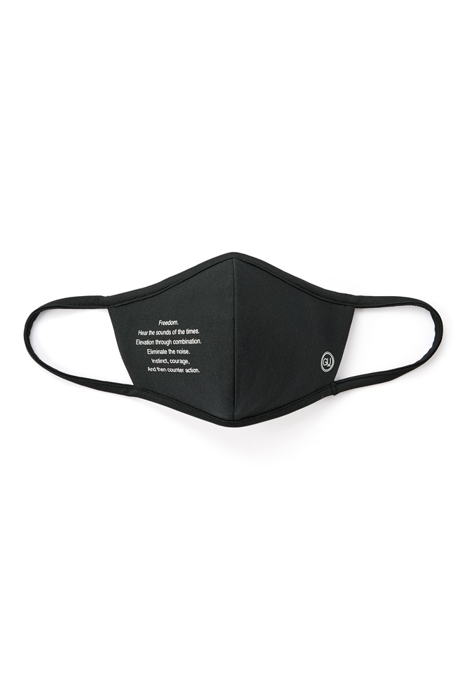 台灣販售預告｜百元買到高橋盾單品！ UNDERCOVER x GU 破天荒聯乘系列登場，經典蘋果和 Logo 輕鬆入手！#文末贈Tee