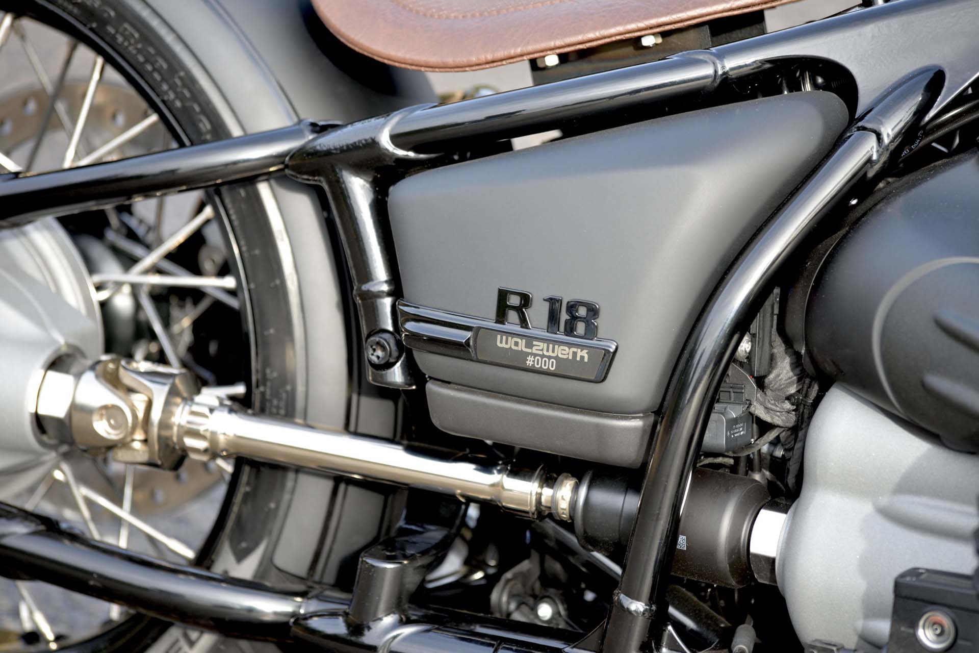 簡單素雅也行？Walz Werk Motorcycles 推出 BMW Motorrad R 18 改裝套件！