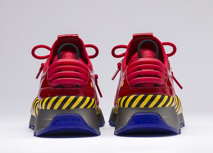 週末潮級宅｜誰說「動漫電玩」就是宅？盤點近年最炸「動漫電玩」聯名鞋款，雙雙細節都經典到不輸「Kaw x sacai」！