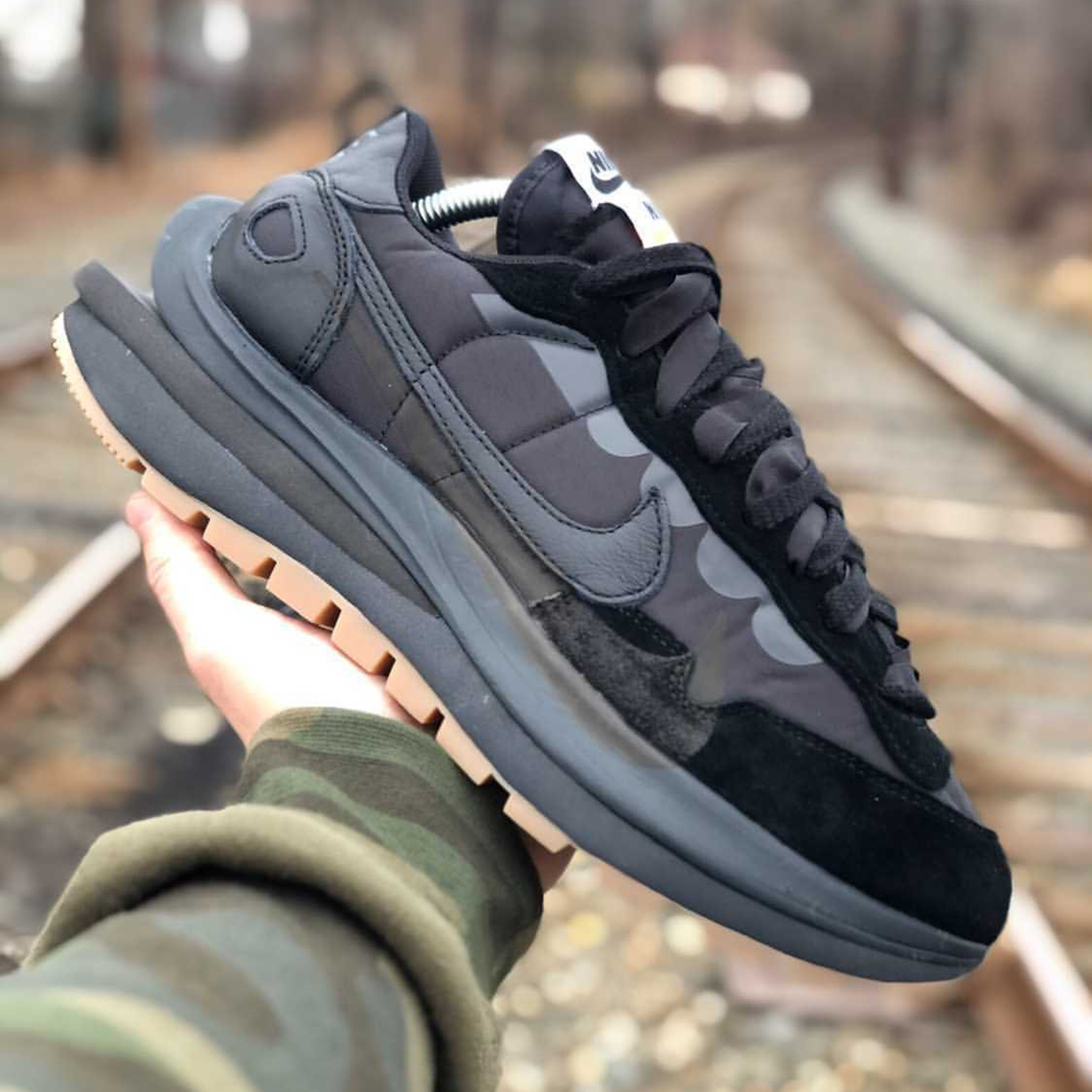 sacai x nike 2333