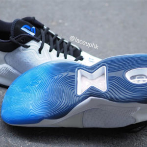 電玩迷看到都跪了！Sony x Nike PG 5 “PlayStation 5” 高清碟照釋出，手把精緻細節完美還原！