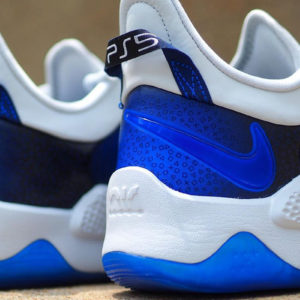 電玩迷看到都跪了！Sony x Nike PG 5 “PlayStation 5” 高清碟照釋出，手把精緻細節完美還原！
