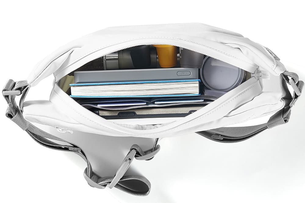 歐日熱銷話題不斷！每個人都該有一個硬殼包！ TAJEZZO缺貨包款再推年度限量潮搭新色！