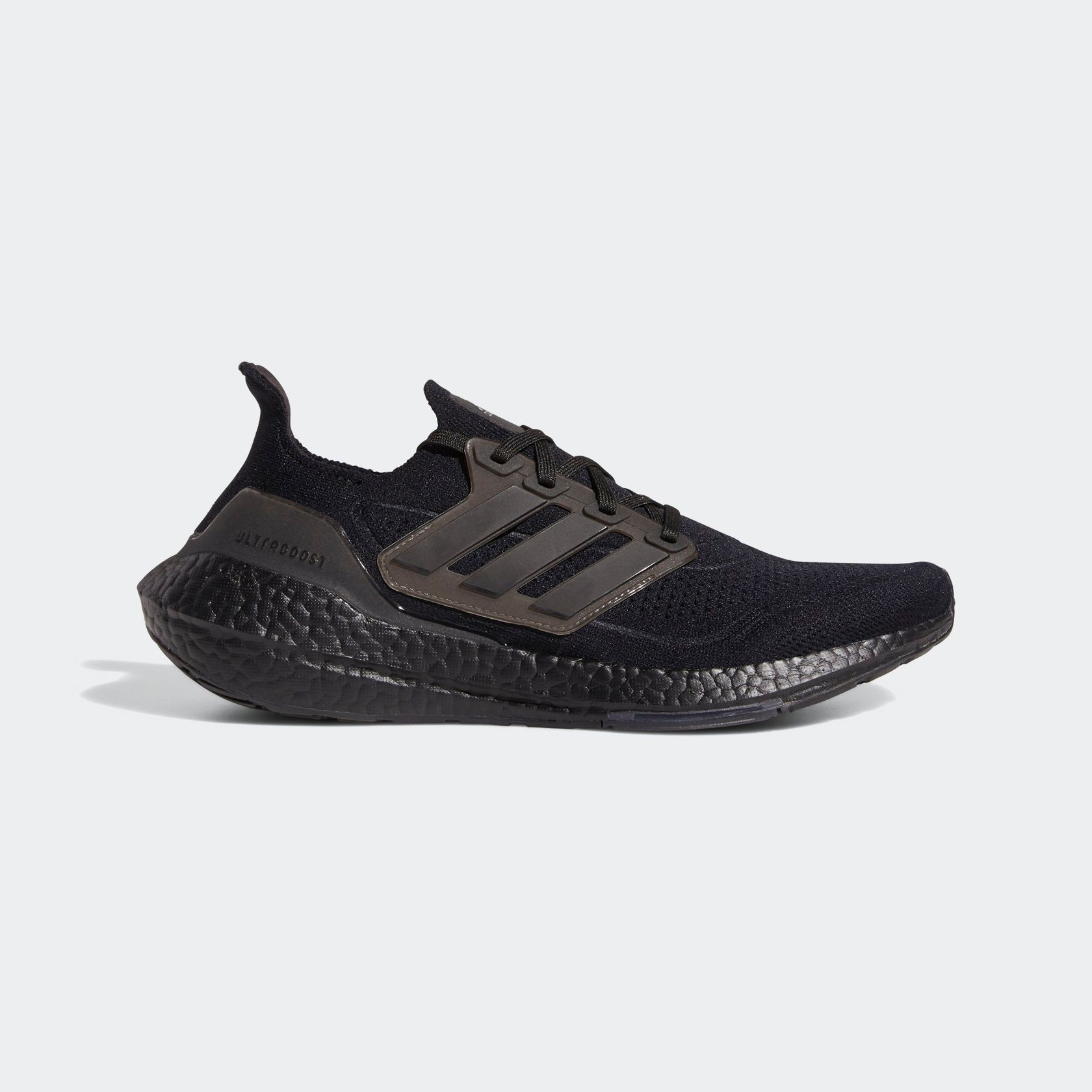 選擇困難者請注意！adidas Ultraboost 21 全系列配色來臨，加厚 BOOST 舒適度滿分！