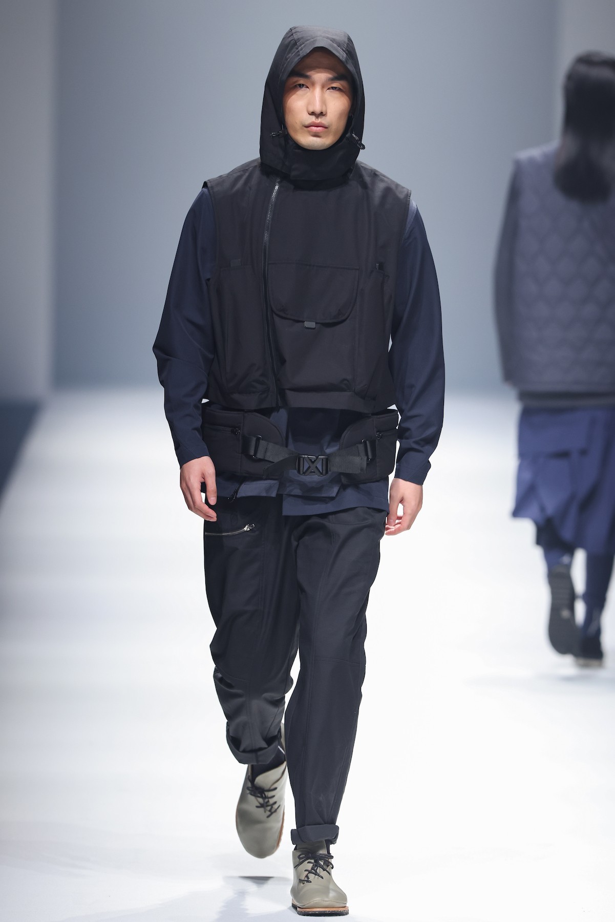 良工鍛鍊凡幾年，鑄得寶劍名龍泉－台灣服裝品牌 oqLiq 發佈 2021 秋冬系列