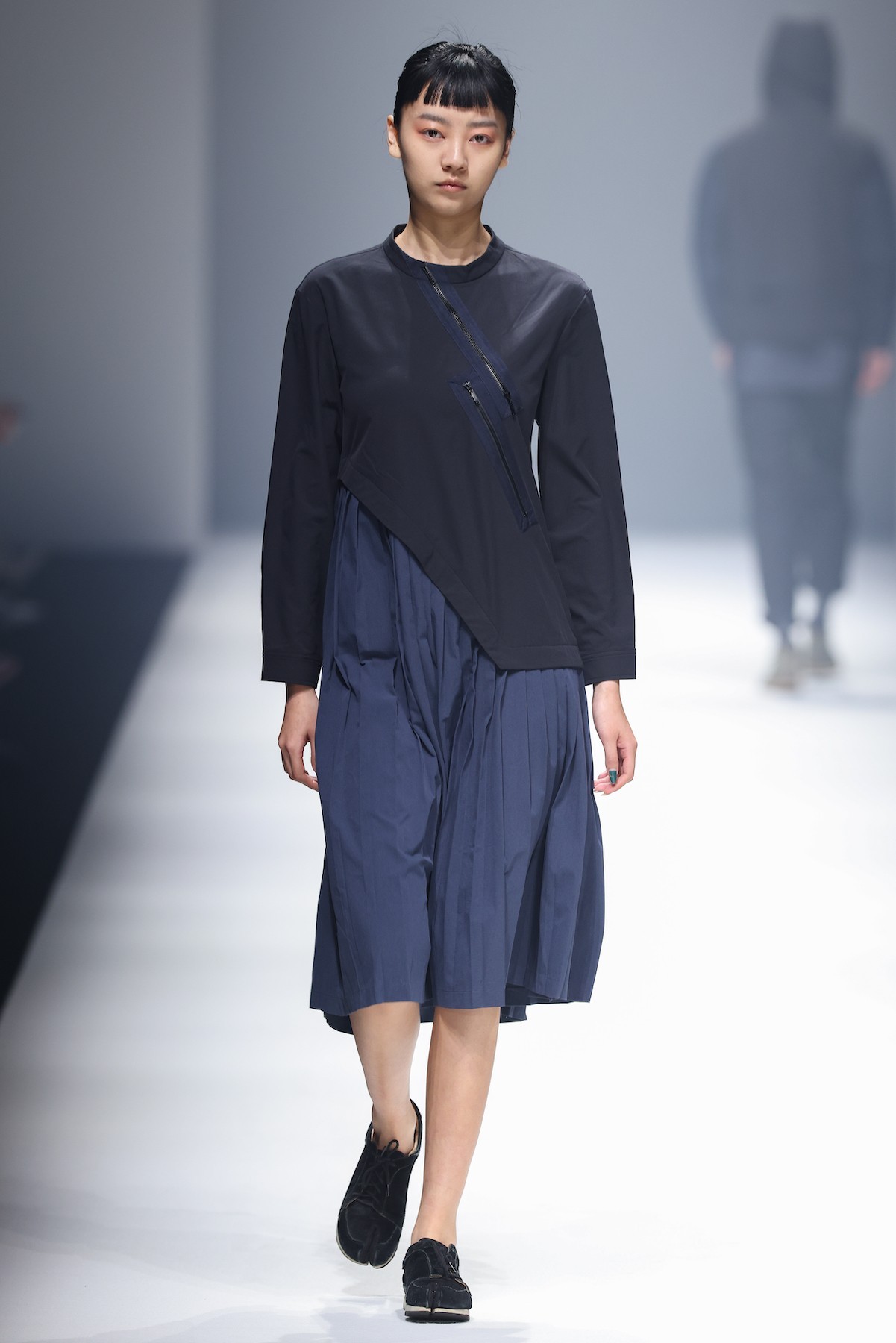 良工鍛鍊凡幾年，鑄得寶劍名龍泉－台灣服裝品牌 oqLiq 發佈 2021 秋冬系列