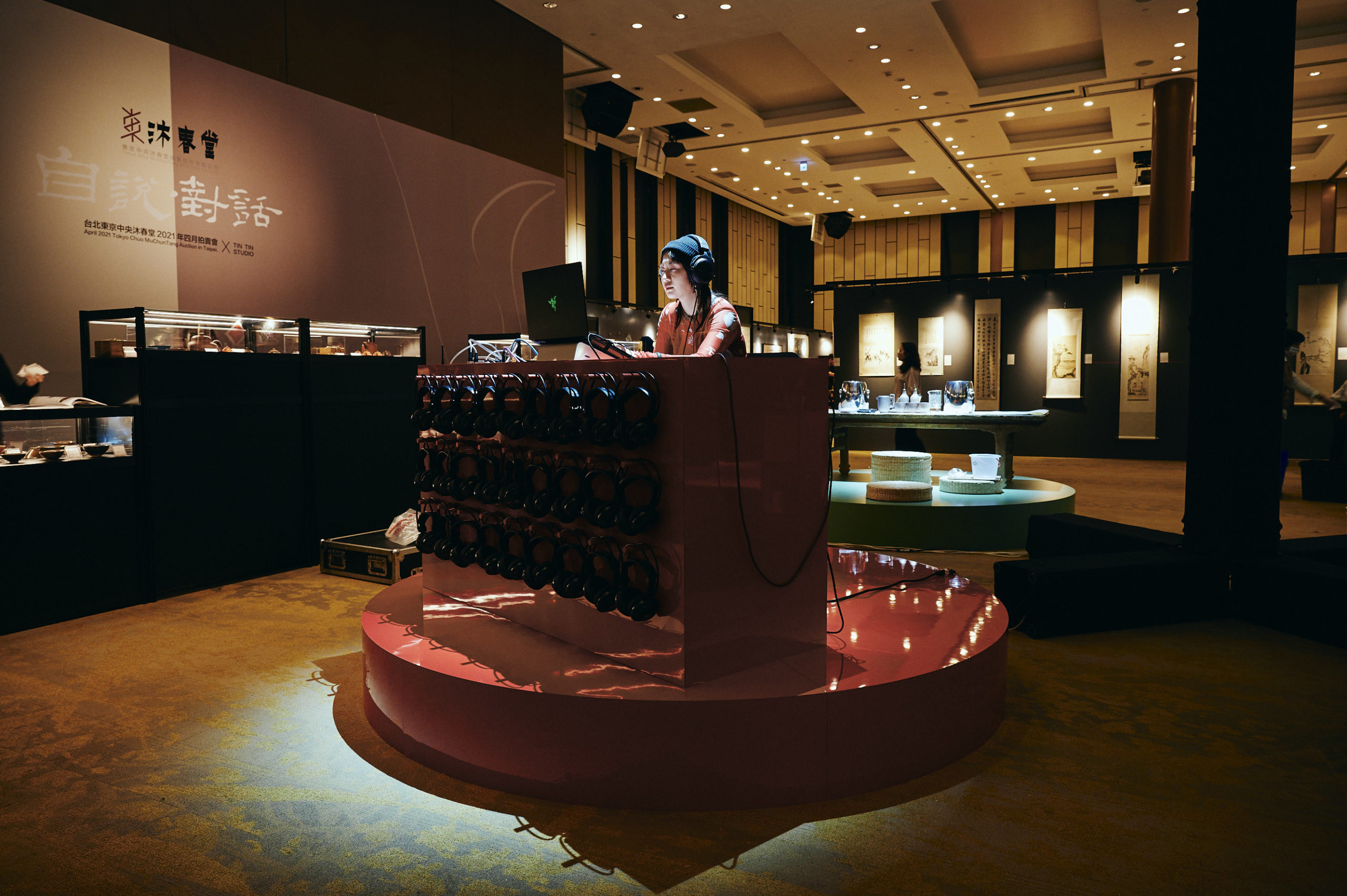 顛覆以往！丁春誠 x 沐春堂「自說對話」藝術展，結合全新創意實踐穿梭古今！