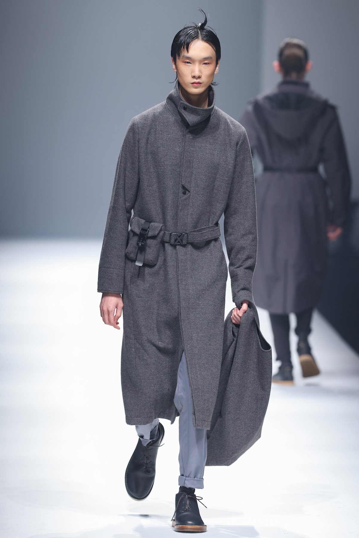 良工鍛鍊凡幾年，鑄得寶劍名龍泉－台灣服裝品牌 oqLiq 發佈 2021 秋冬系列