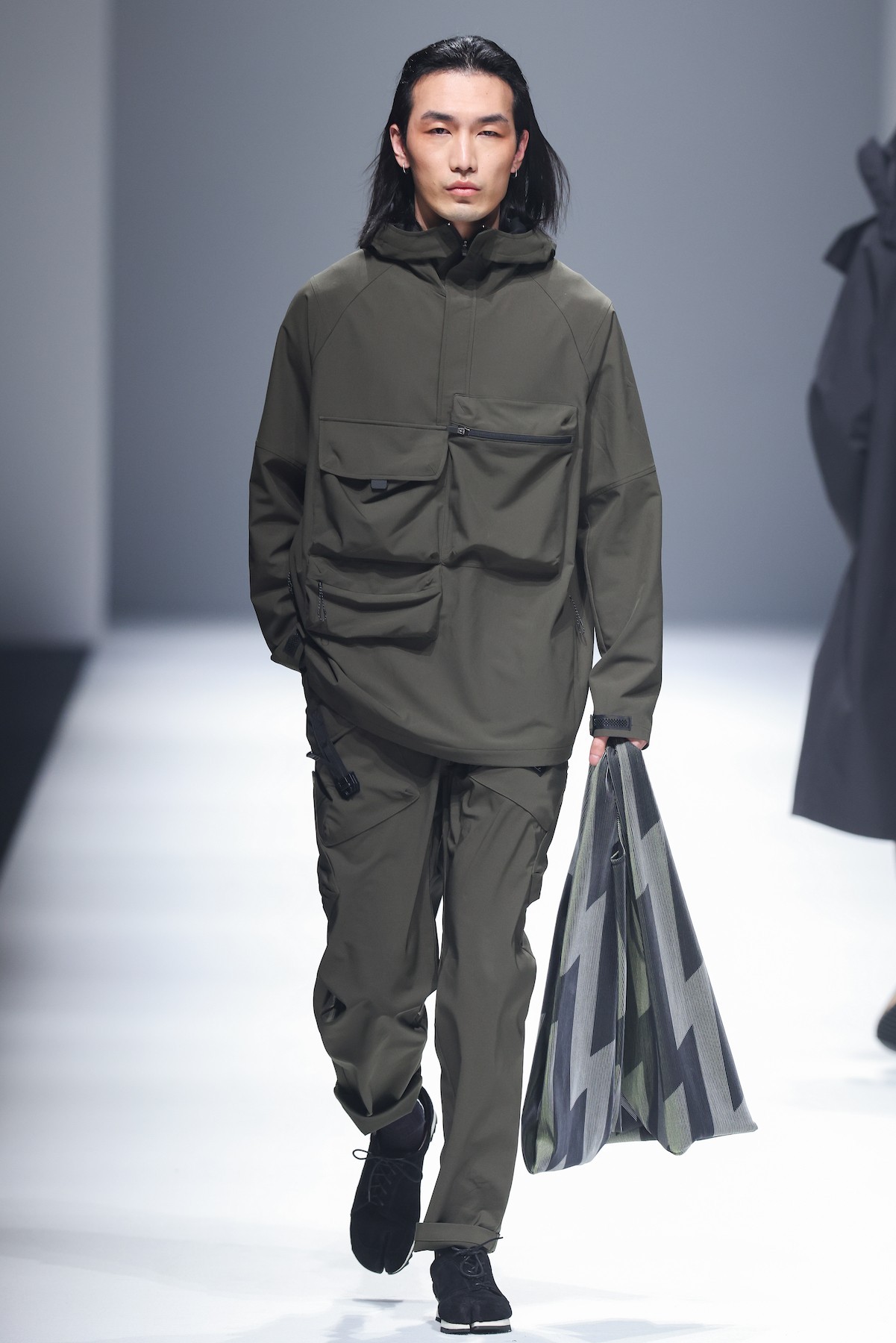 良工鍛鍊凡幾年，鑄得寶劍名龍泉－台灣服裝品牌 oqLiq 發佈 2021 秋冬系列