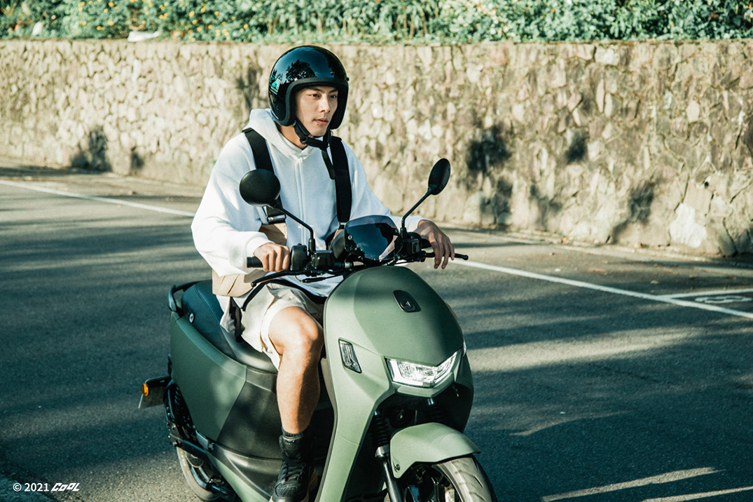 墨軍突擊！宏佳騰智慧電車 Ai-1 Sport 機能 outdoor 新色上陣，這台潮人又要淪陷了！