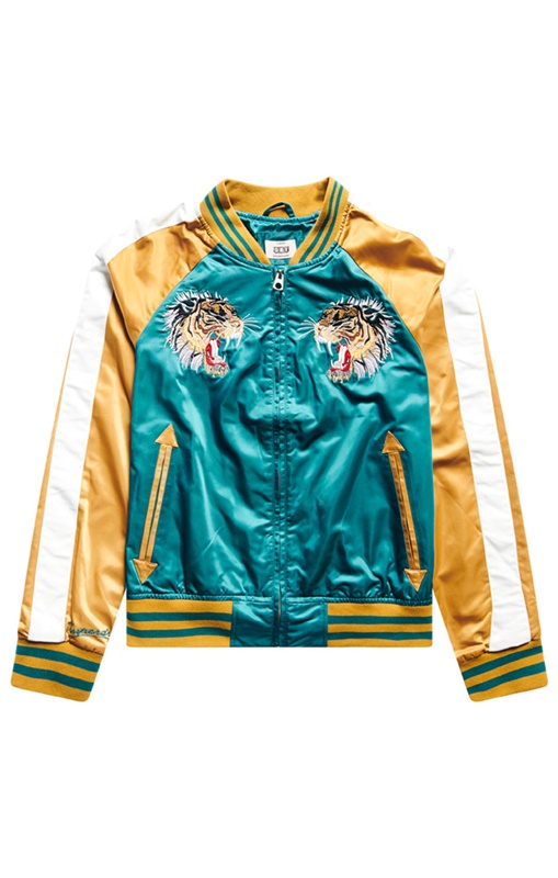 不再是「極度乾燥」！英國服飾品牌 SUPERDRY 「冒險魂」迎來新樣貌，橫須賀外套帥到炸裂！