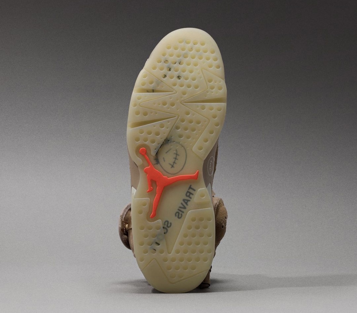 鞋王終於要來了！Travis Scott x Air Jordan 6 “British Khaki” 販售日期正式公布，將於本月「這天」登場！