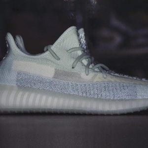 三種「滿天星」一次滿足！YEEZY Boost 350 V2 「反光」將於這天再次補貨，肯爺讓你又有機會入手高價神鞋！