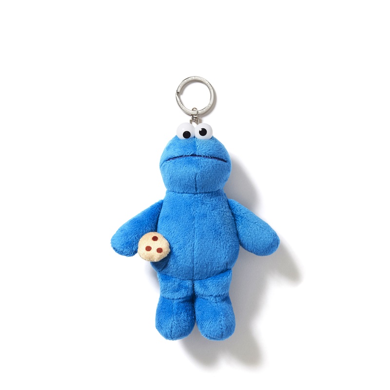 台灣販售預告｜極具話題的 APE BY *A BATHING APE® X SESAME STREET 聯乘系列登場！滿額還送限量玩偶鑰匙圈組！