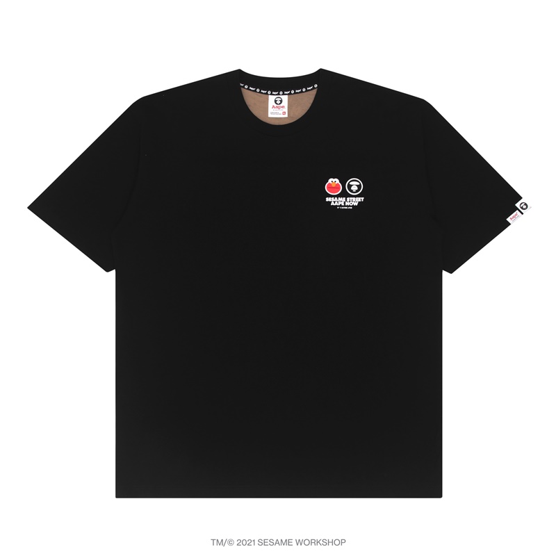 台灣販售預告｜極具話題的 APE BY *A BATHING APE® X SESAME STREET 聯乘系列登場！滿額還送限量玩偶鑰匙圈組！