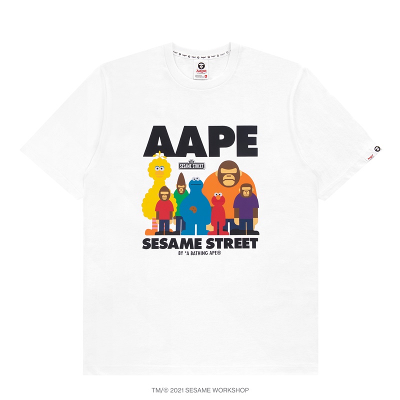 台灣販售預告｜極具話題的 APE BY *A BATHING APE® X SESAME STREET 聯乘系列登場！滿額還送限量玩偶鑰匙圈組！