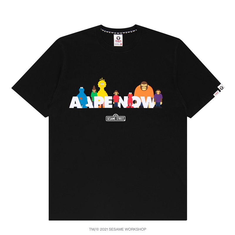 台灣販售預告｜極具話題的 APE BY *A BATHING APE® X SESAME STREET 聯乘系列登場！滿額還送限量玩偶鑰匙圈組！