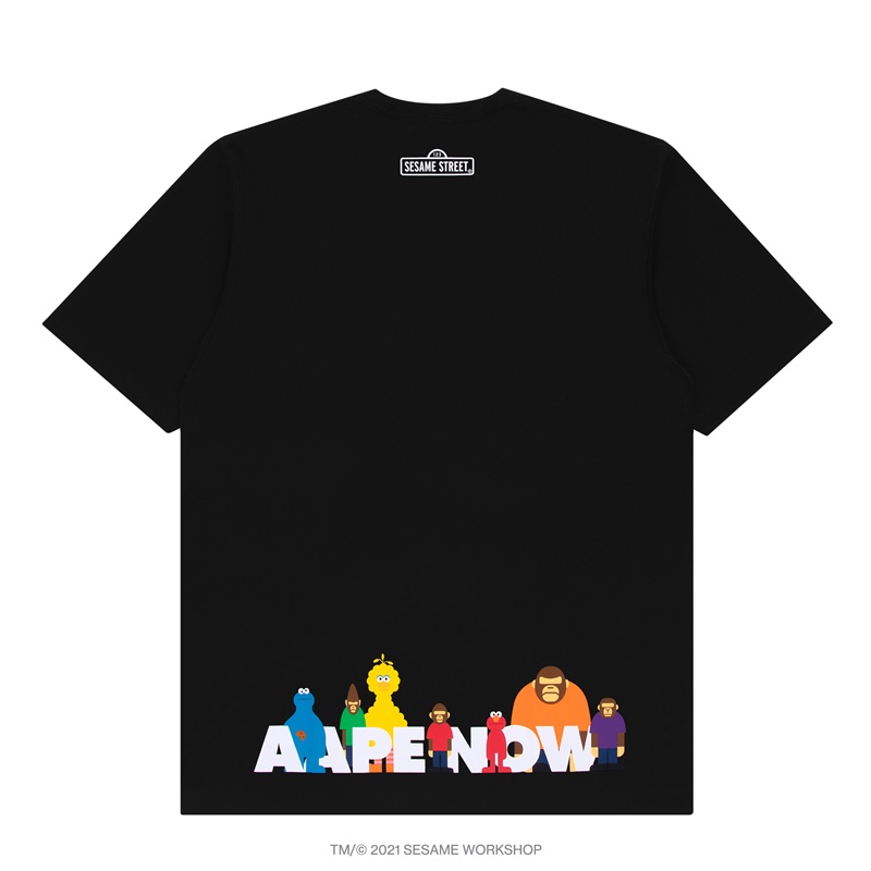 台灣販售預告｜極具話題的 APE BY *A BATHING APE® X SESAME STREET 聯乘系列登場！滿額還送限量玩偶鑰匙圈組！