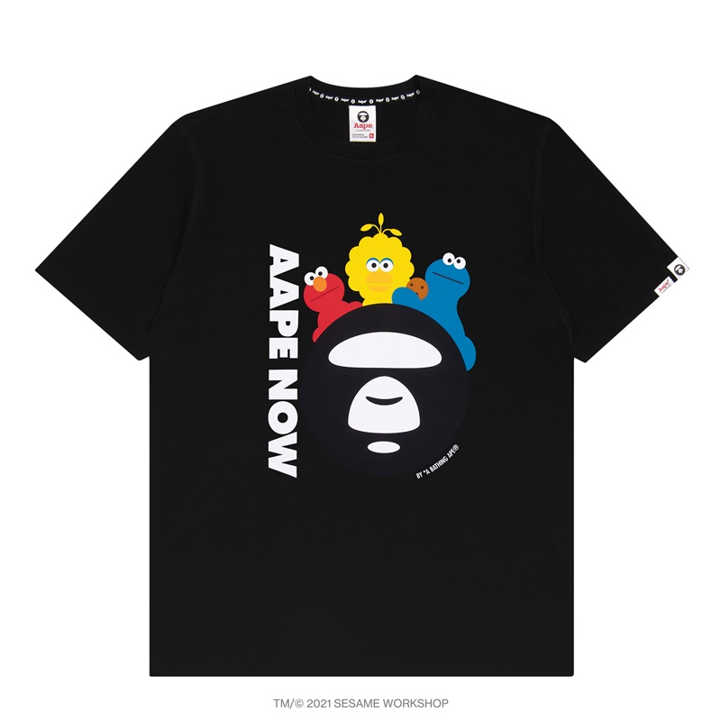 台灣販售預告｜極具話題的 APE BY *A BATHING APE® X SESAME STREET 聯乘系列登場！滿額還送限量玩偶鑰匙圈組！