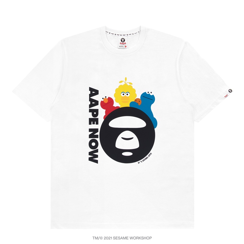台灣販售預告｜極具話題的 APE BY *A BATHING APE® X SESAME STREET 聯乘系列登場！滿額還送限量玩偶鑰匙圈組！