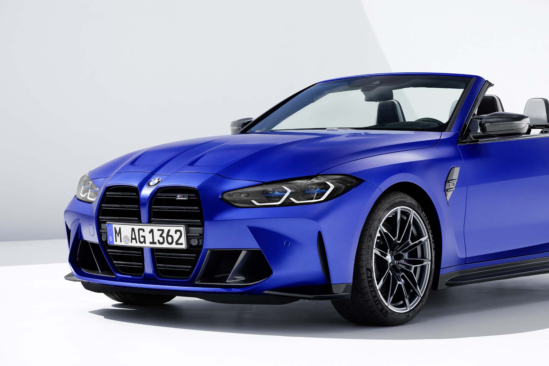開這車口罩要戴好，因為 BMW M4 Competition Convertible 發表啦！