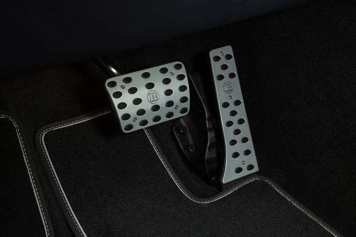 這娃娃車也太狂妄！Brabus 讓 Mercedes-AMG GLS 63 坐擁「8 字頭」超悍動力！