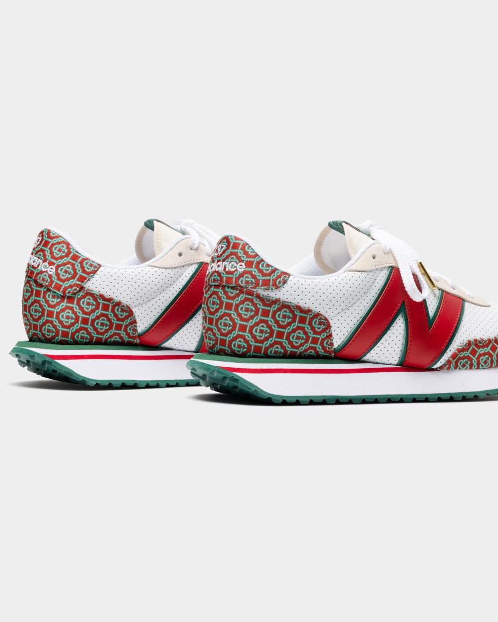 精緻花紋質感非凡！Casablanca x New Balance 全新聯名系列正式發佈，展現法式摩洛哥氛圍！