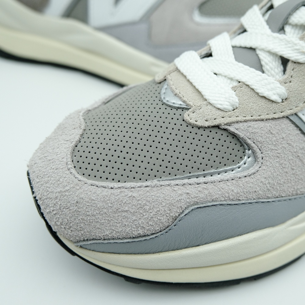 COOL 開箱｜質感絕不會讓你失望！New Balance 2021「Grey Day」系列實鞋近賞，經典、百搭一次到位！
