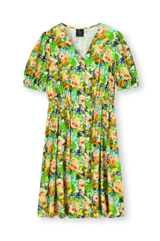 台灣販售預告｜如夢似幻的絕美花卉注入！ GU x  蜷川實花 M／mika ninagawa 聯乘系列即將開賣！