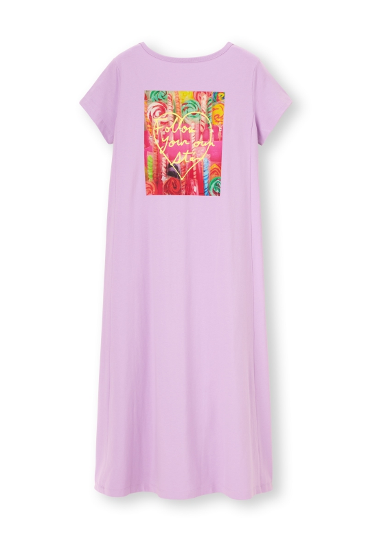 台灣販售預告｜如夢似幻的絕美花卉注入！ GU x  蜷川實花 M／mika ninagawa 聯乘系列即將開賣！