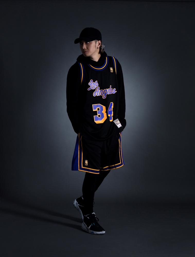 台灣販售預告｜湖人紫金變黑金更帥！Mitchell & Ness 顛覆傳統推出「 Reload 異色」系列球衣！