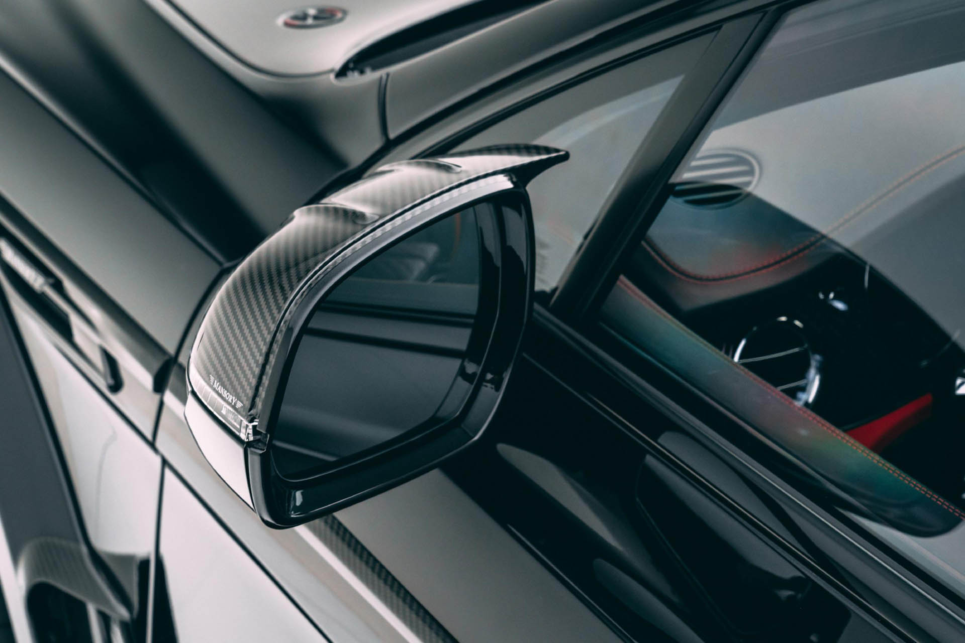 Mansory 爆改 Bentley Bentayga！氣質 … 能吃嗎？