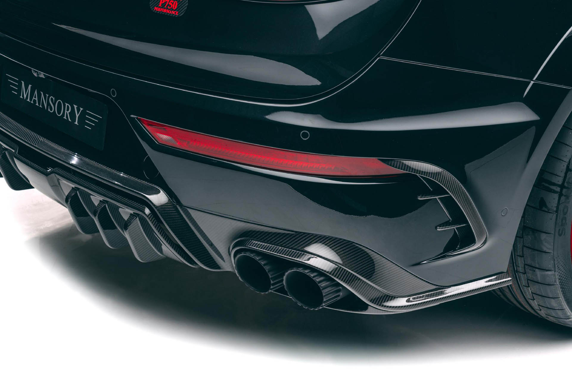 Mansory 爆改 Bentley Bentayga！氣質 … 能吃嗎？