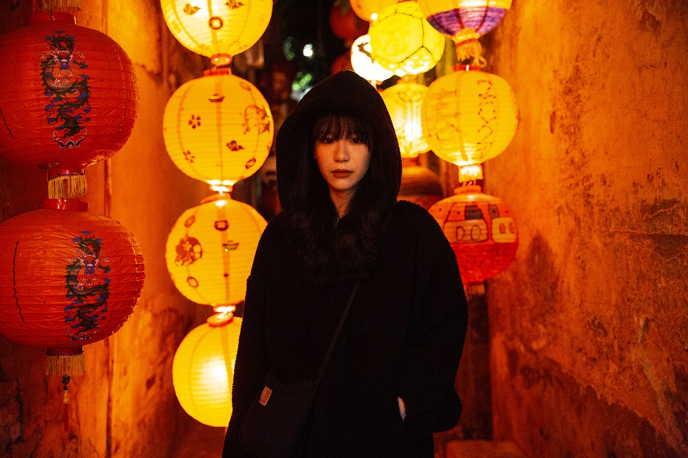「混血兒娛樂」魅力女聲新作登場！縉Jin 首張 EP《Debug ft.life》正式上架串流平台